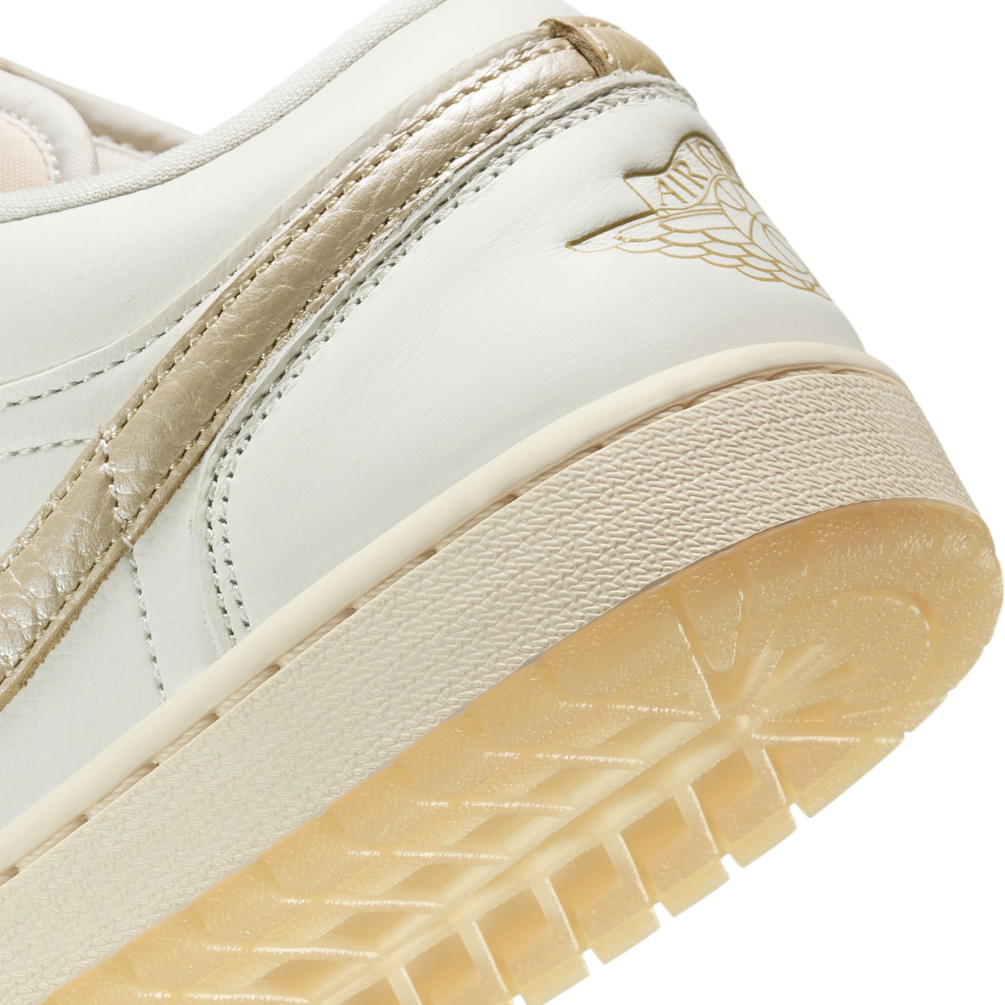 WMNS AIR JORDAN 1 LOW SE image number null