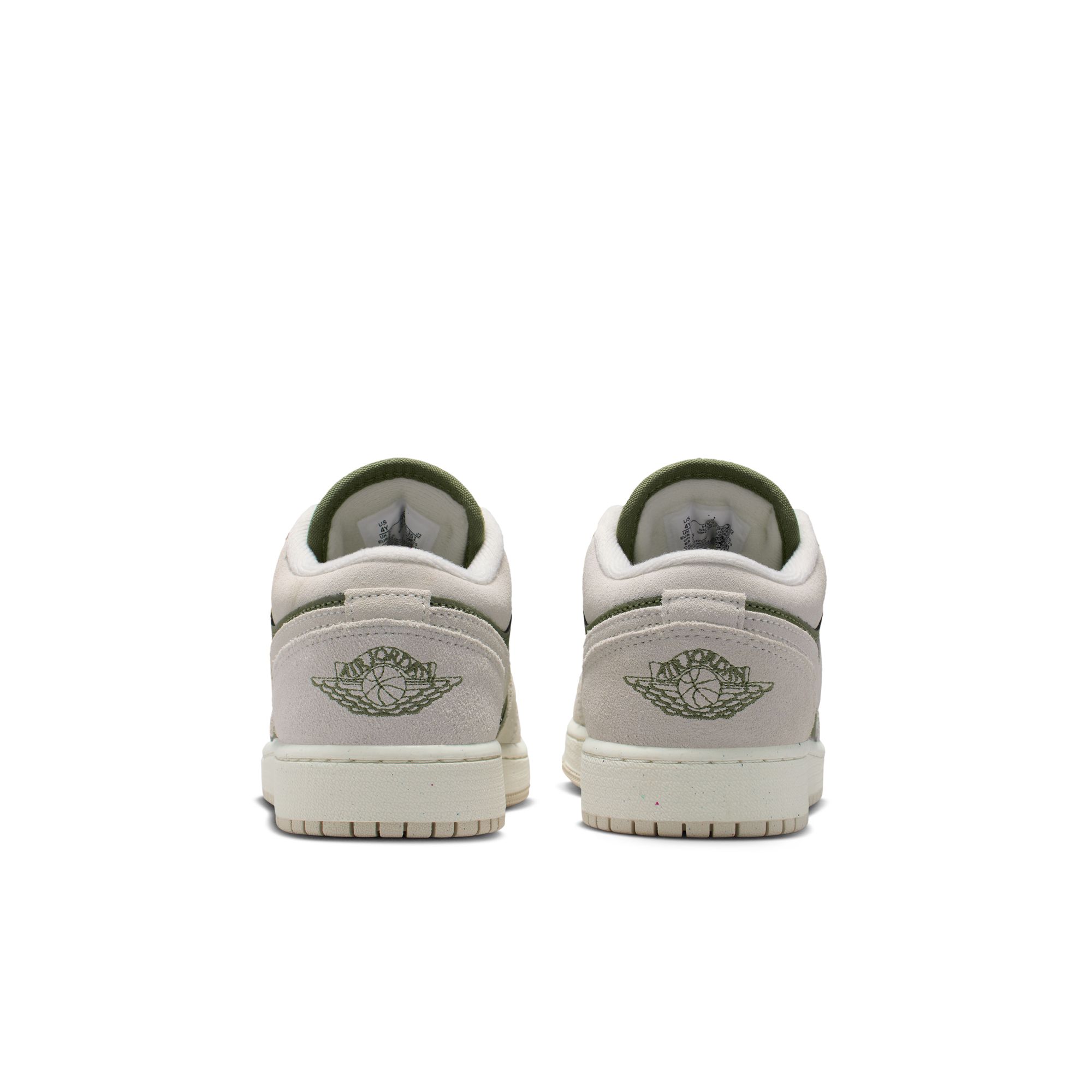 AIR JORDAN 1 LOW SE (GS) image number null