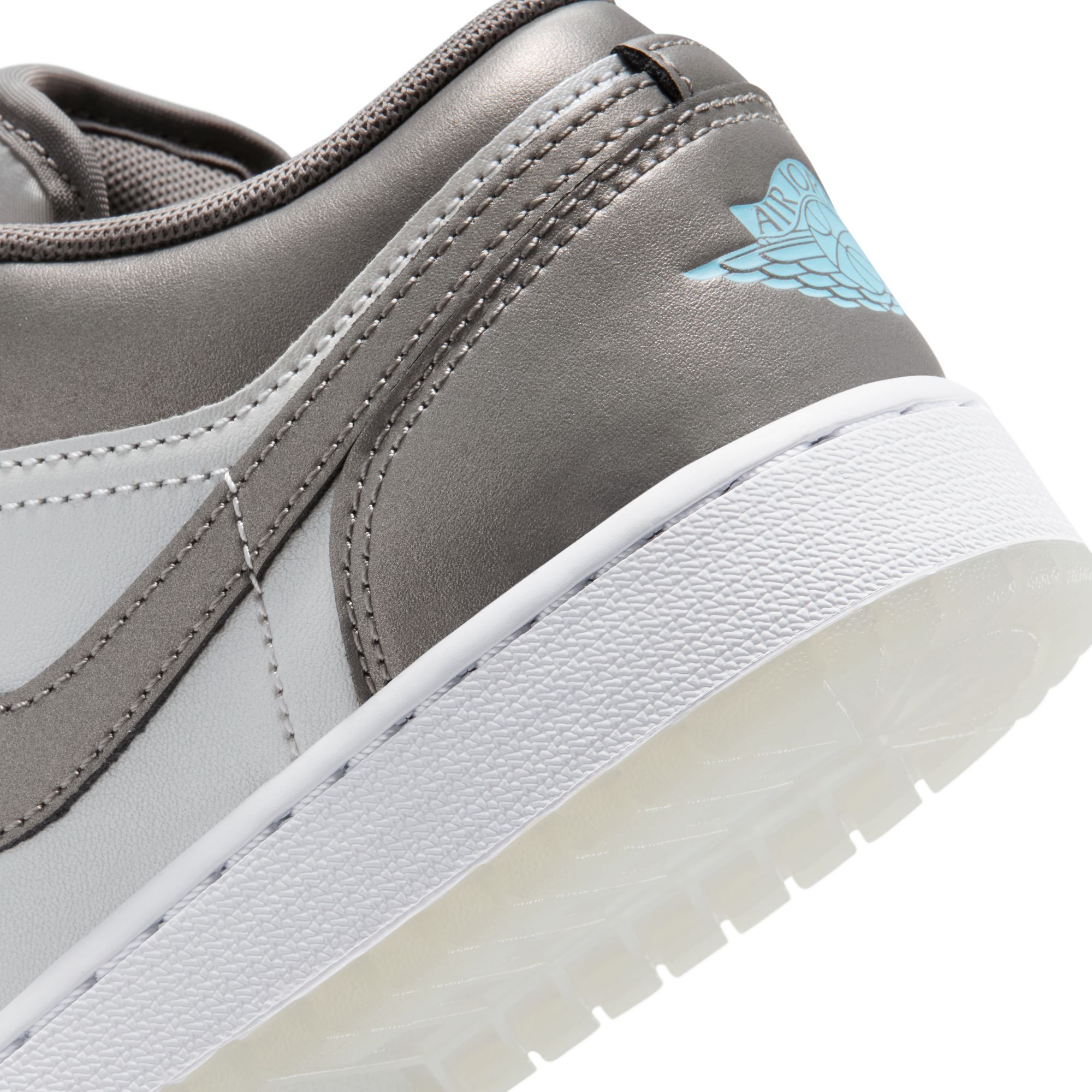 AIR JORDAN 1 LOW SE (GS) image number null
